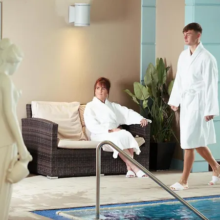 Anner فندق ثورل