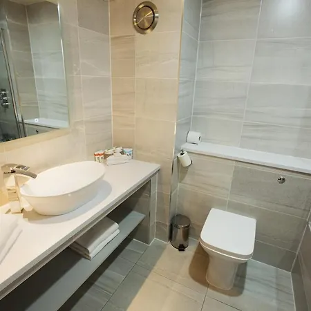 Anner فندق ثورل